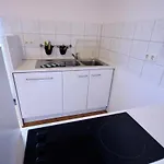 Hochwertige & Ideal Fuer Geschaeftsreisende Und Monteure In *