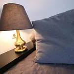 Hochwertige & Ideal Fuer Geschaeftsreisende Und Monteure In *