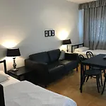 Hochwertige & Ideal Fuer Geschaeftsreisende Und Monteure In Apartament