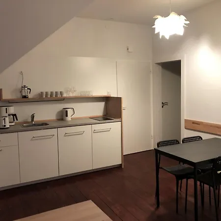 Hochwertige & Ideal Fuer Geschaeftsreisende Und Monteure In