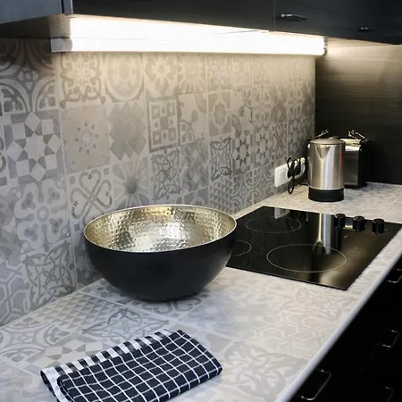 Hochwertige & Ideal Fuer Geschaeftsreisende Und Monteure In Apartment *