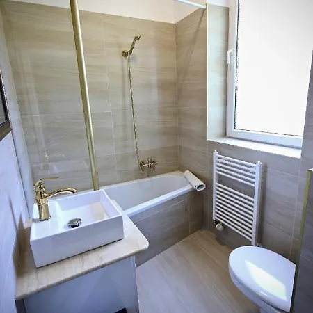 Hochwertige Studio & Ideal Fuer Geschaeftsreisende Und Monteure In Oberhausen