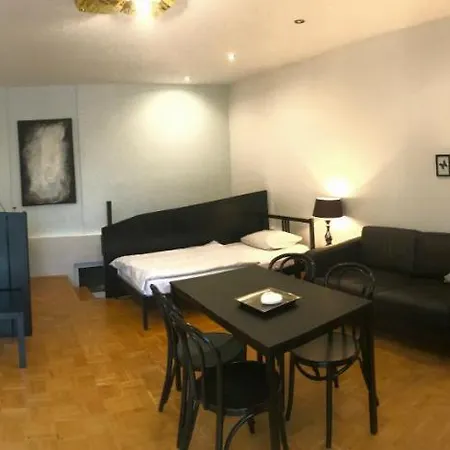 Hochwertige & Ideal Fuer Geschaeftsreisende Und Monteure In *