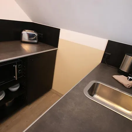 Apartment Hochwertige Studio & Ideal Fuer Geschaeftsreisende Und Monteure In Oberhausen