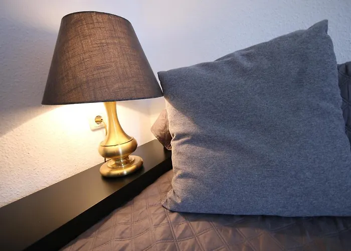 Hochwertige & Ideal Fuer Geschaeftsreisende Und Monteure In *