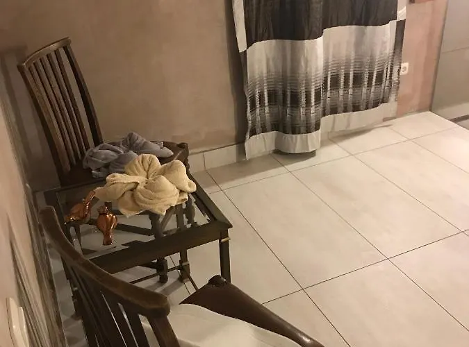 Appartement Hochwertige & Ideal Fuer Geschaeftsreisende Und Monteure In Oberhausen (North Rhine-Westphalia)