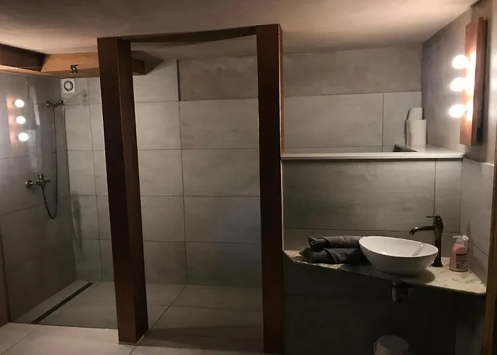 Appartement Hochwertige & Ideal Fuer Geschaeftsreisende Und Monteure In Oberhausen (North Rhine-Westphalia)